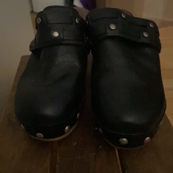 New* Lucky Brand Leather Clogs - Picture 5 of 8